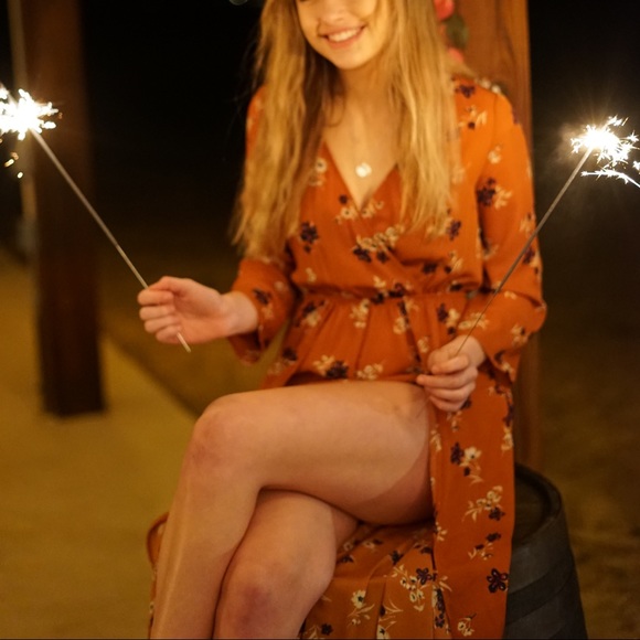 Romper - Picture 2 of 3